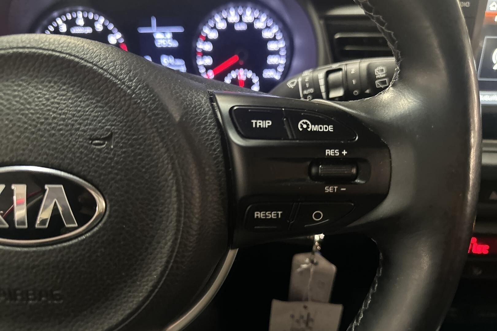 Kia Rio iso kuva 20