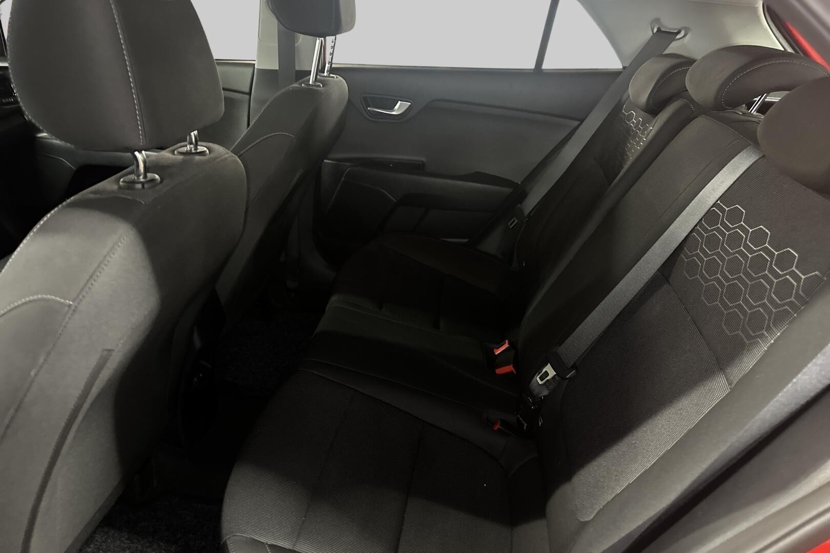 Kia Rio iso kuva 9