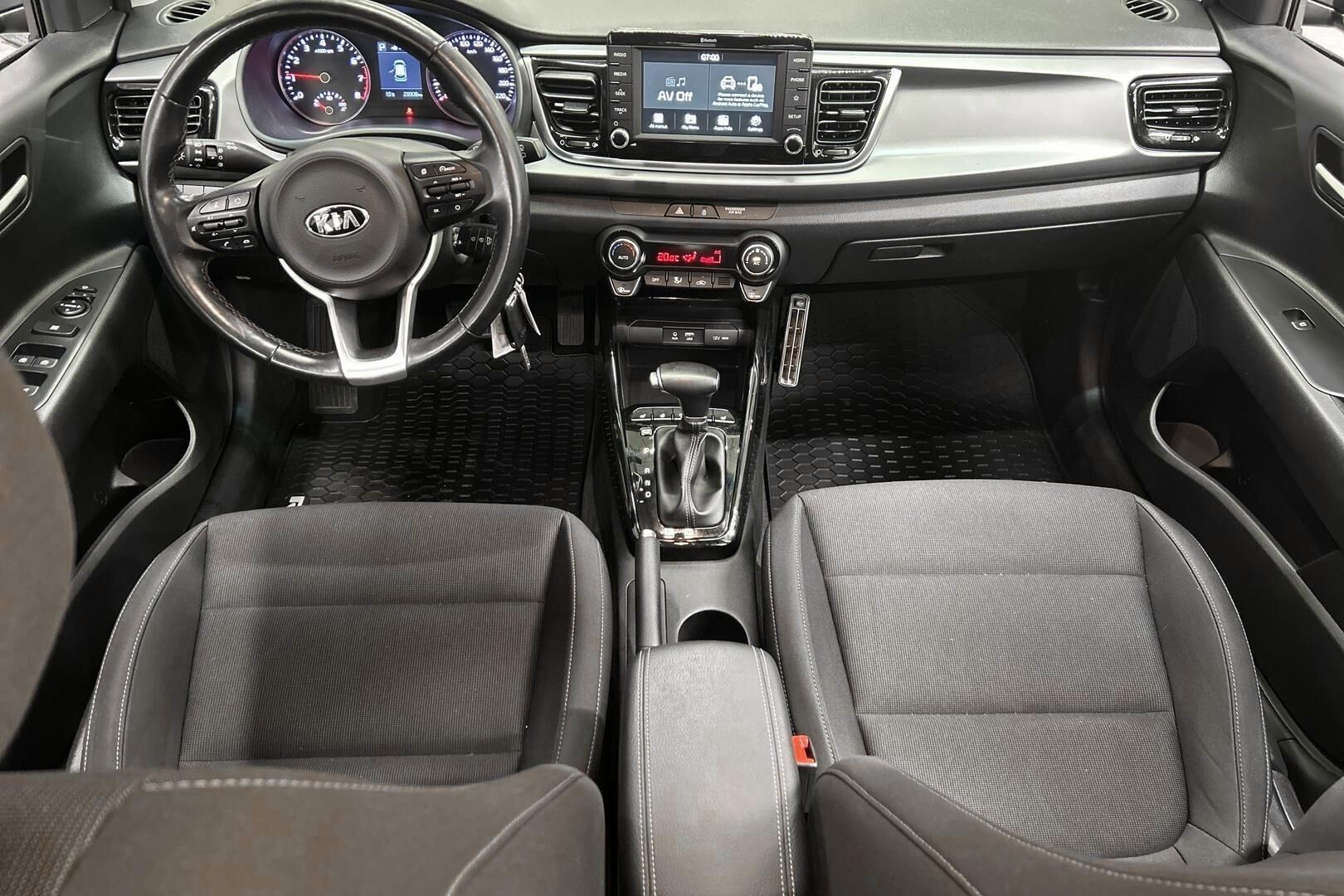 Kia Rio iso kuva 10