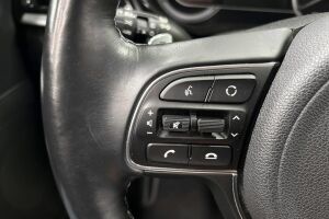 Kia Niro plug-in esikatselu 15