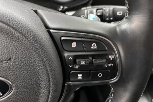 Kia Niro plug-in esikatselu 16