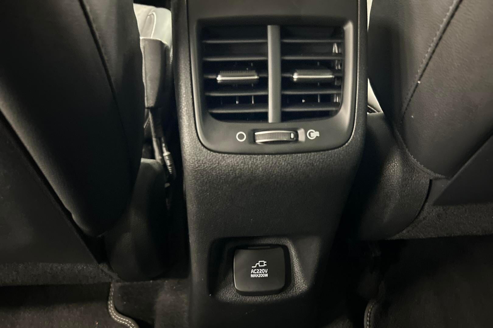 Kia Niro plug-in iso kuva 28