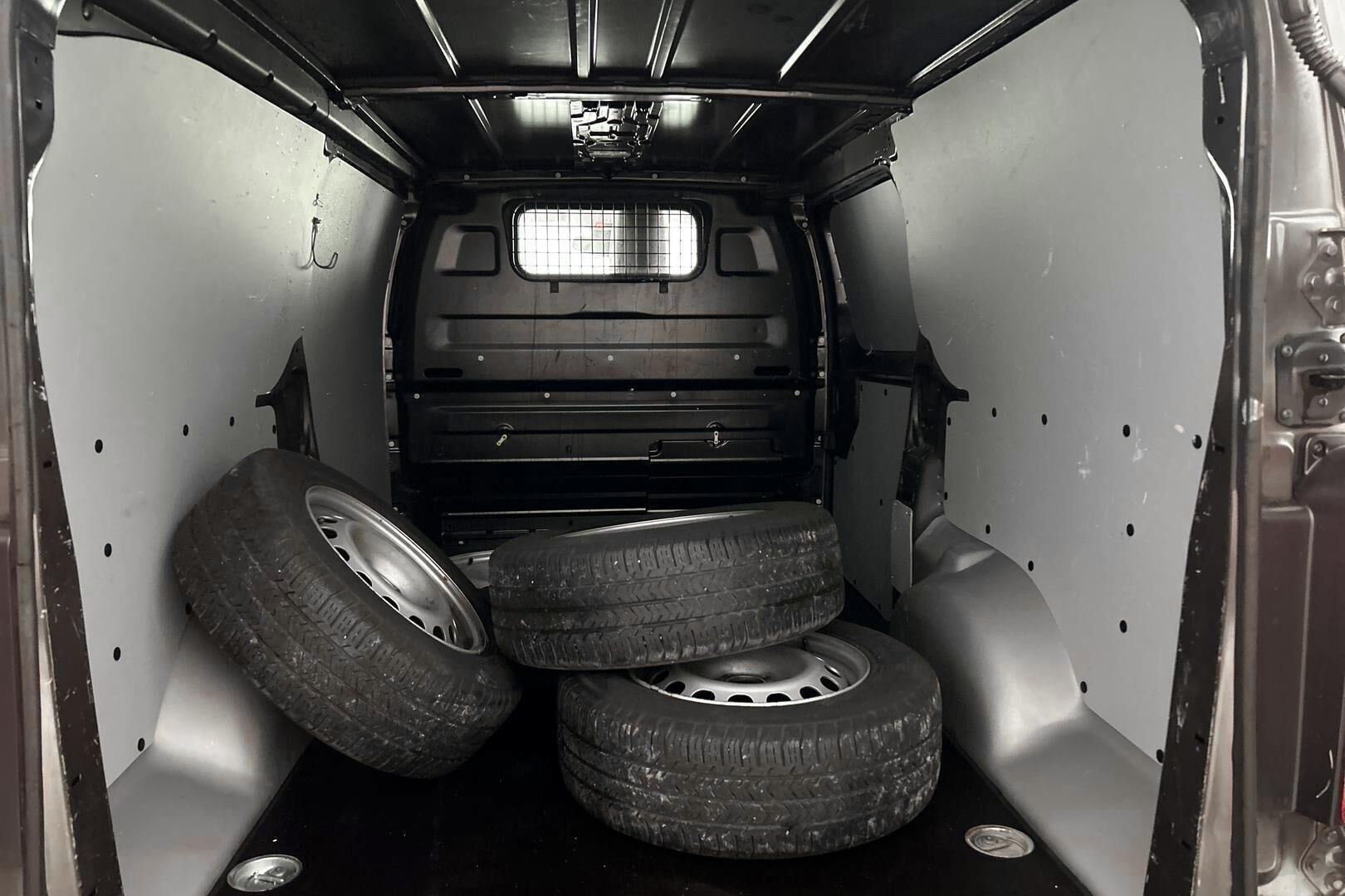 Toyota Proace iso kuva 12