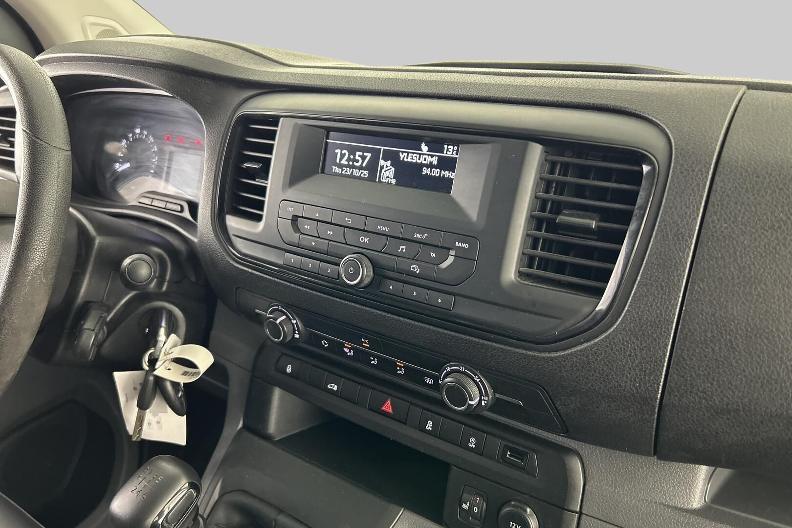 Toyota Proace iso kuva 16