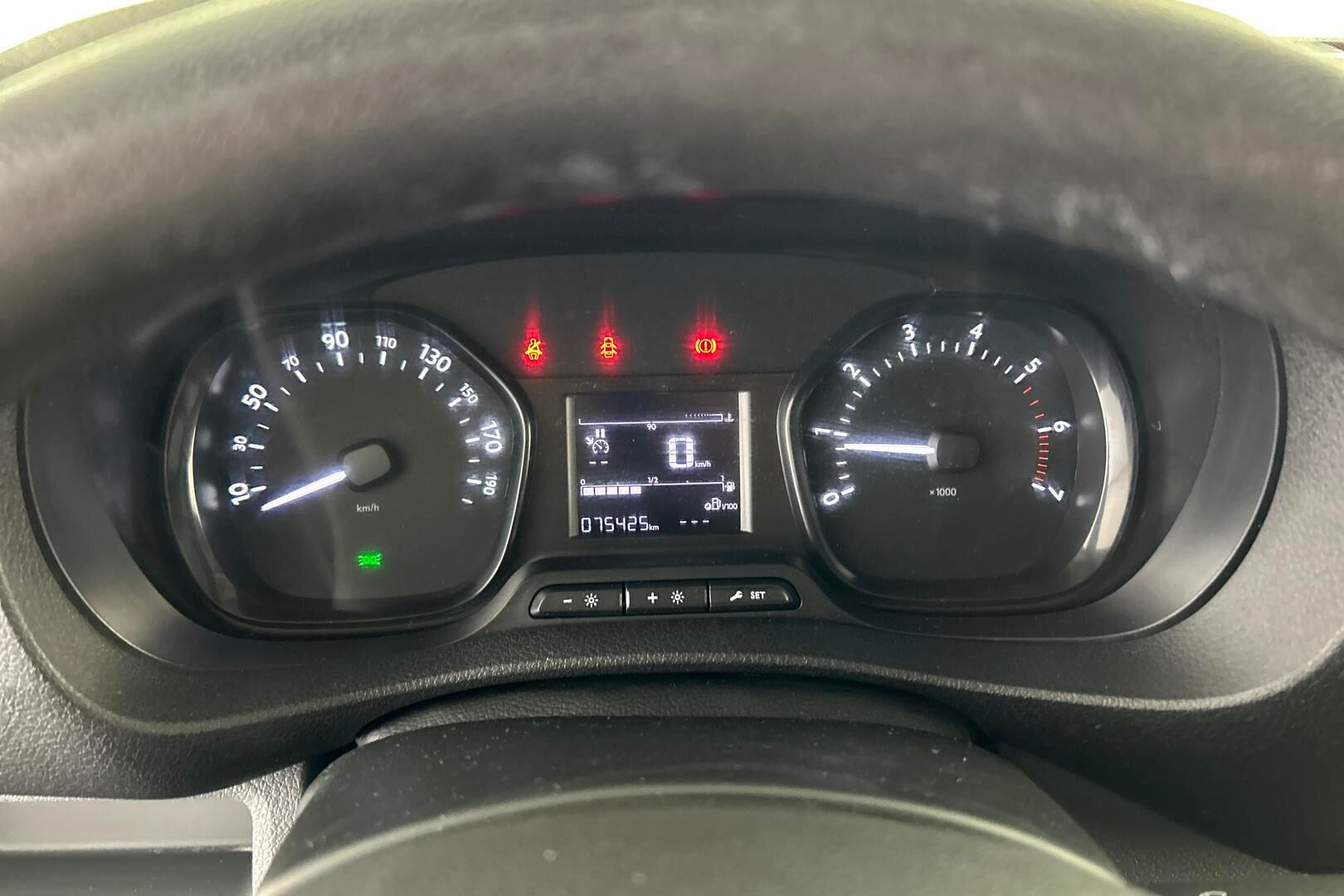 Toyota Proace iso kuva 19