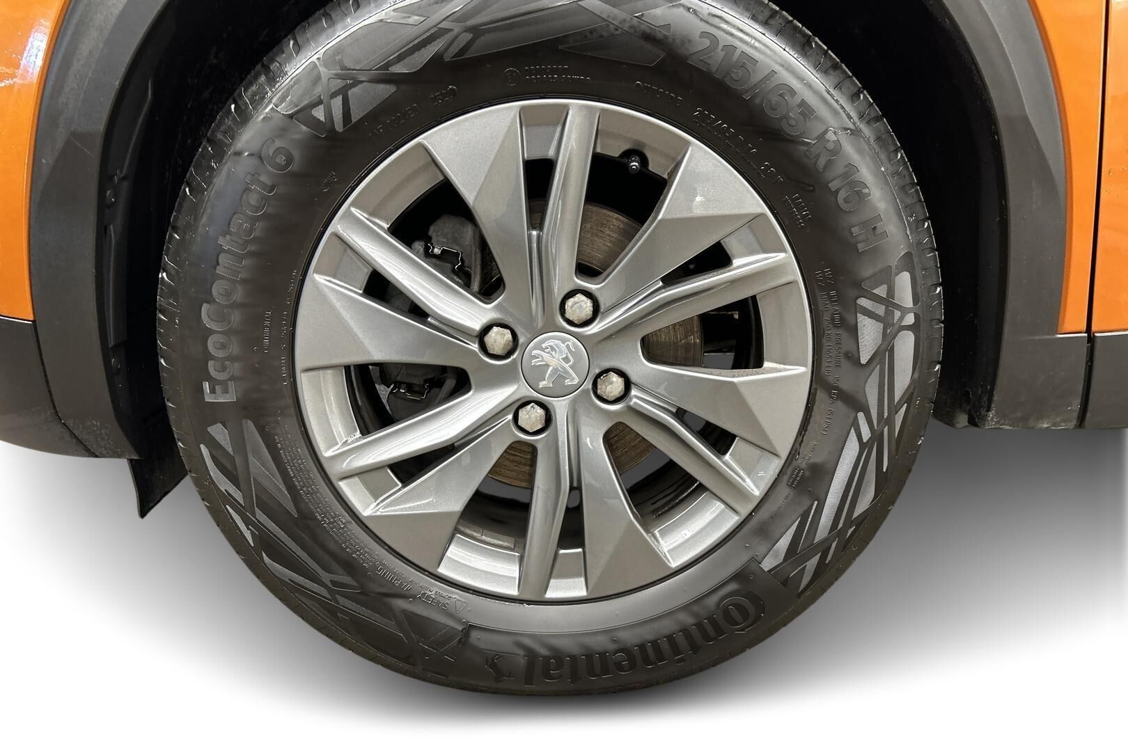 Peugeot 2008 iso kuva 13