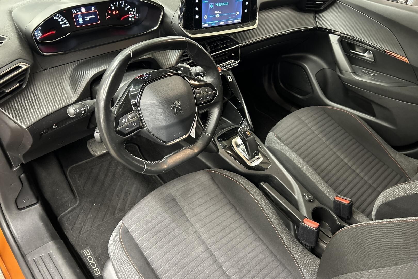 Peugeot 2008 iso kuva 9