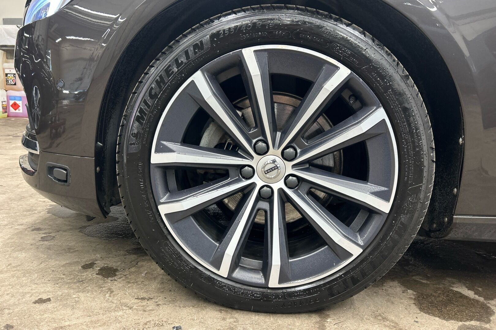 Volvo S90 iso kuva 19