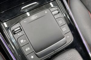 Mercedes-Benz B esikatselu 20