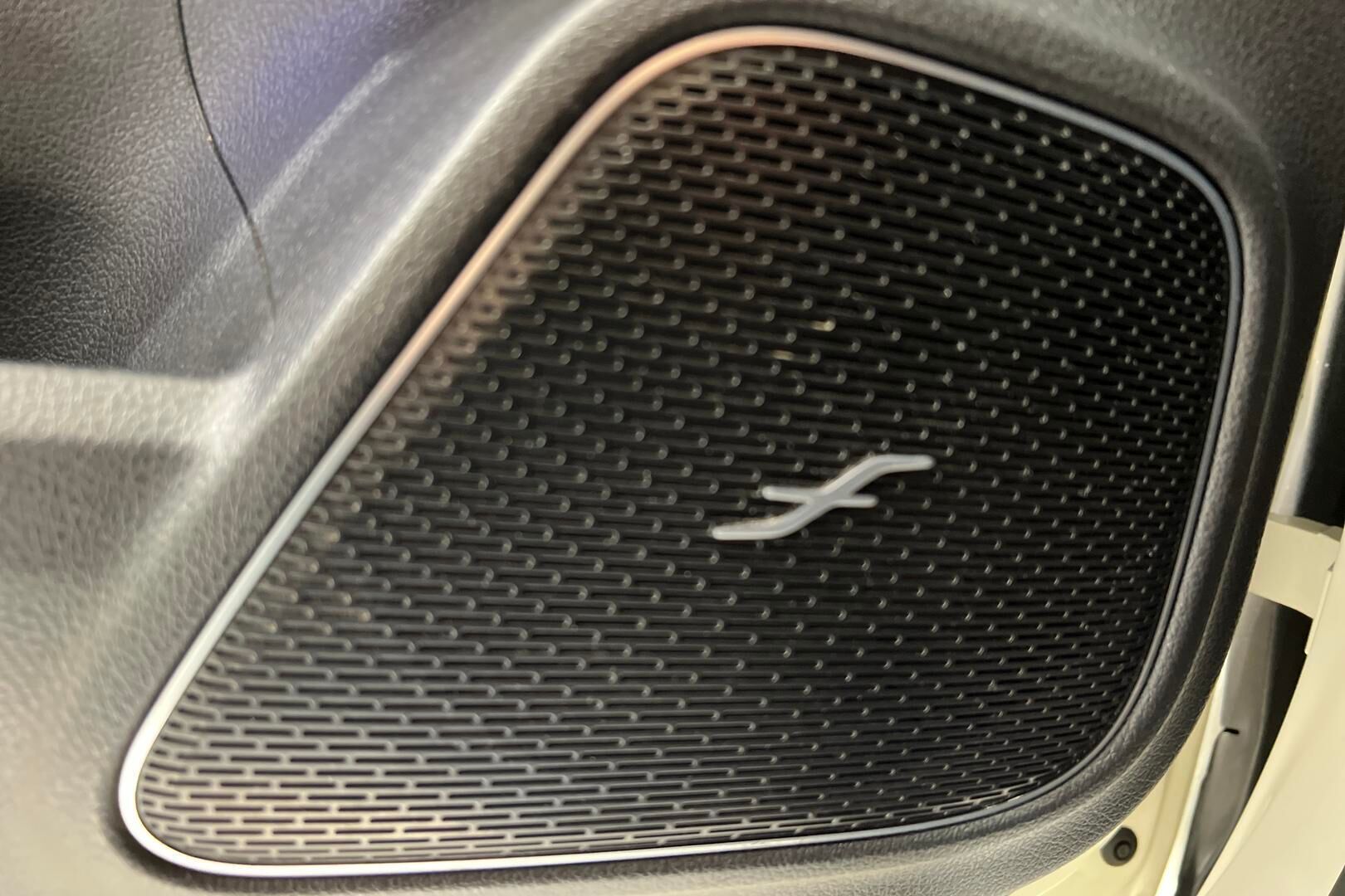 Mercedes-Benz B iso kuva 26