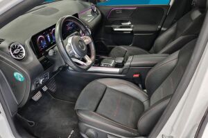 Mercedes-Benz B esikatselu 4