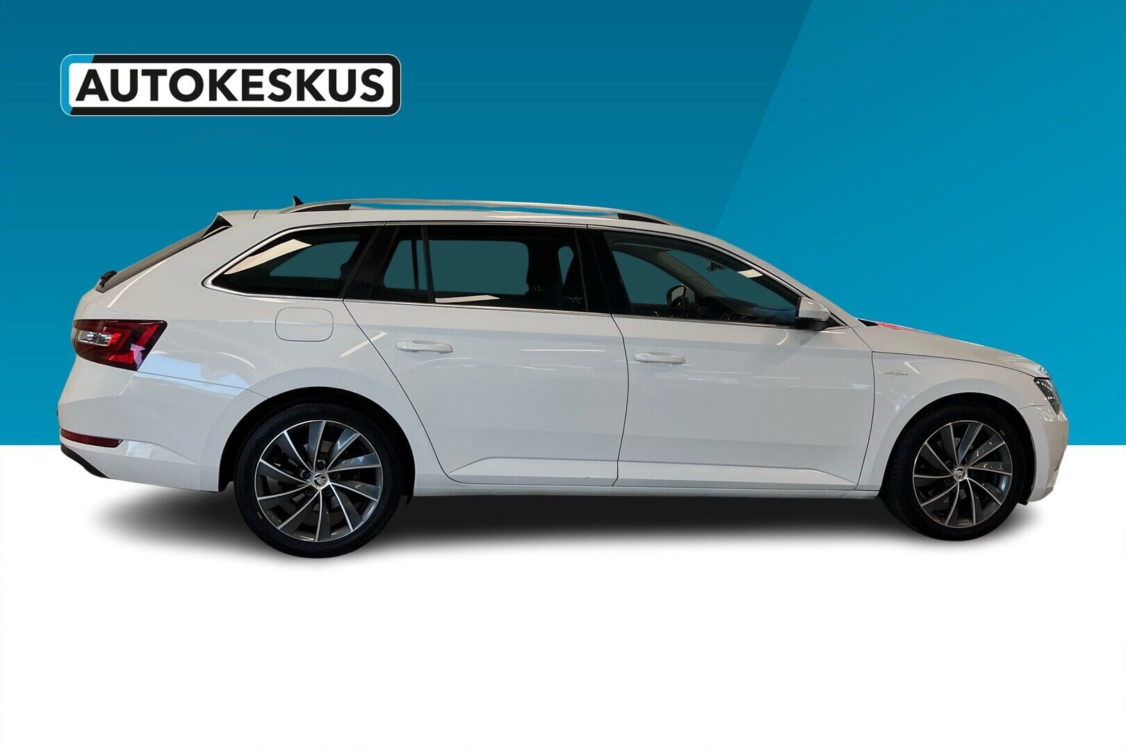 Skoda Superb iso kuva 6
