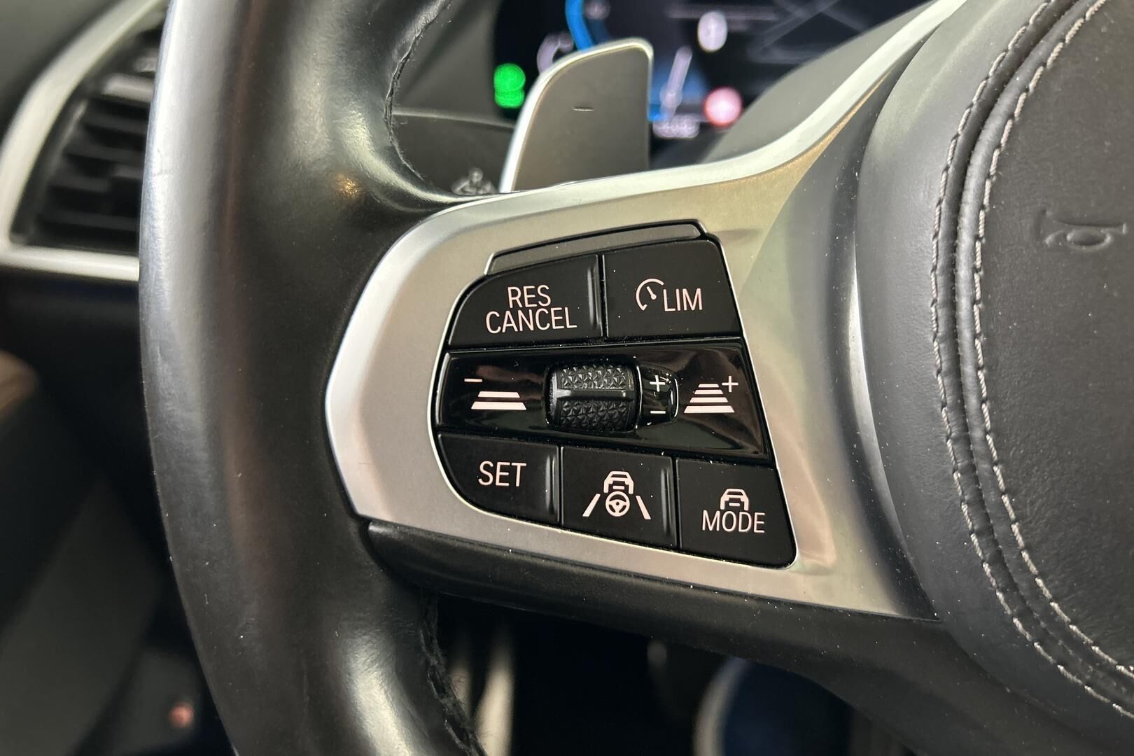 BMW X5 iso kuva 19
