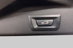 BMW X5 esikatselu 16