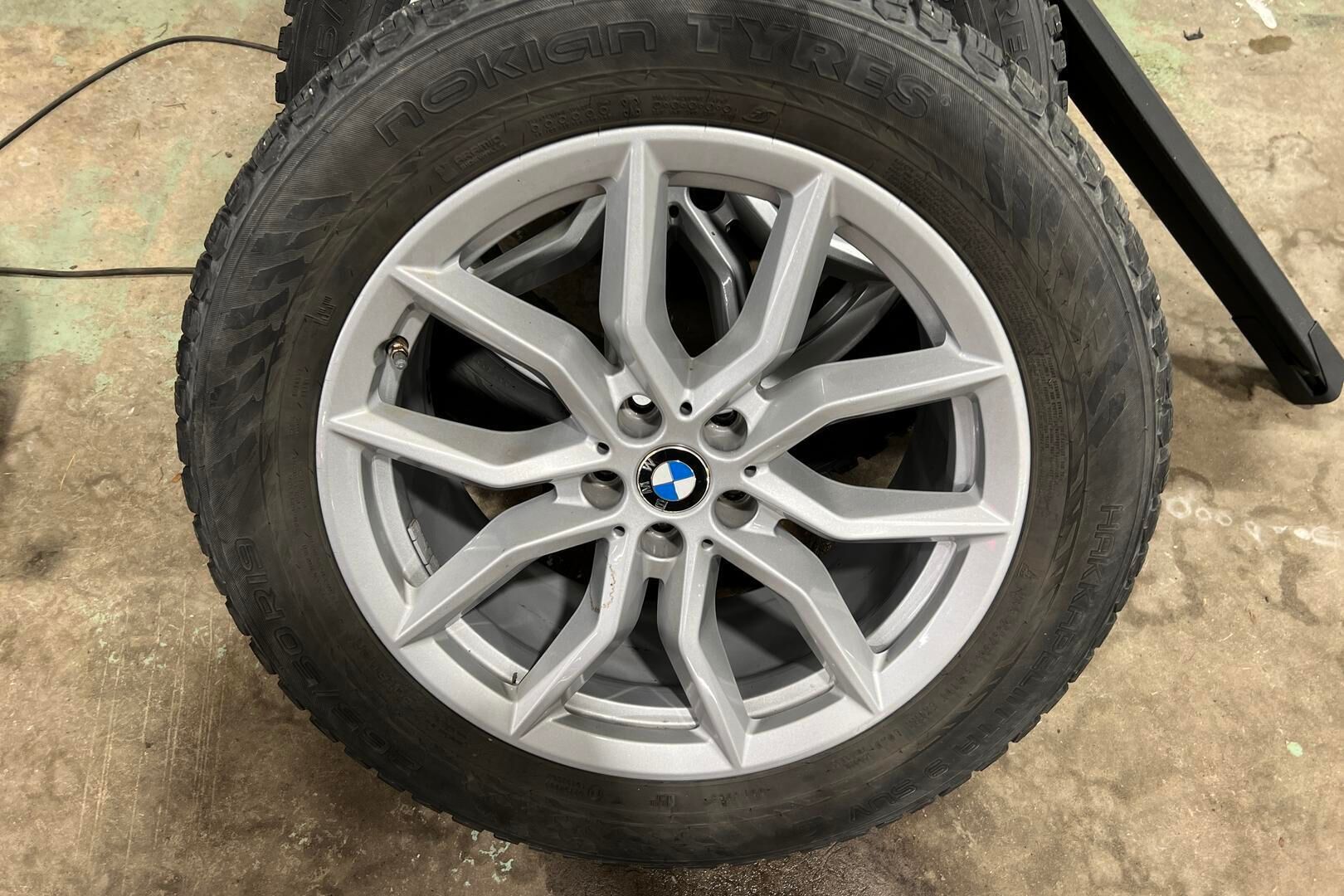 BMW X5 iso kuva 28