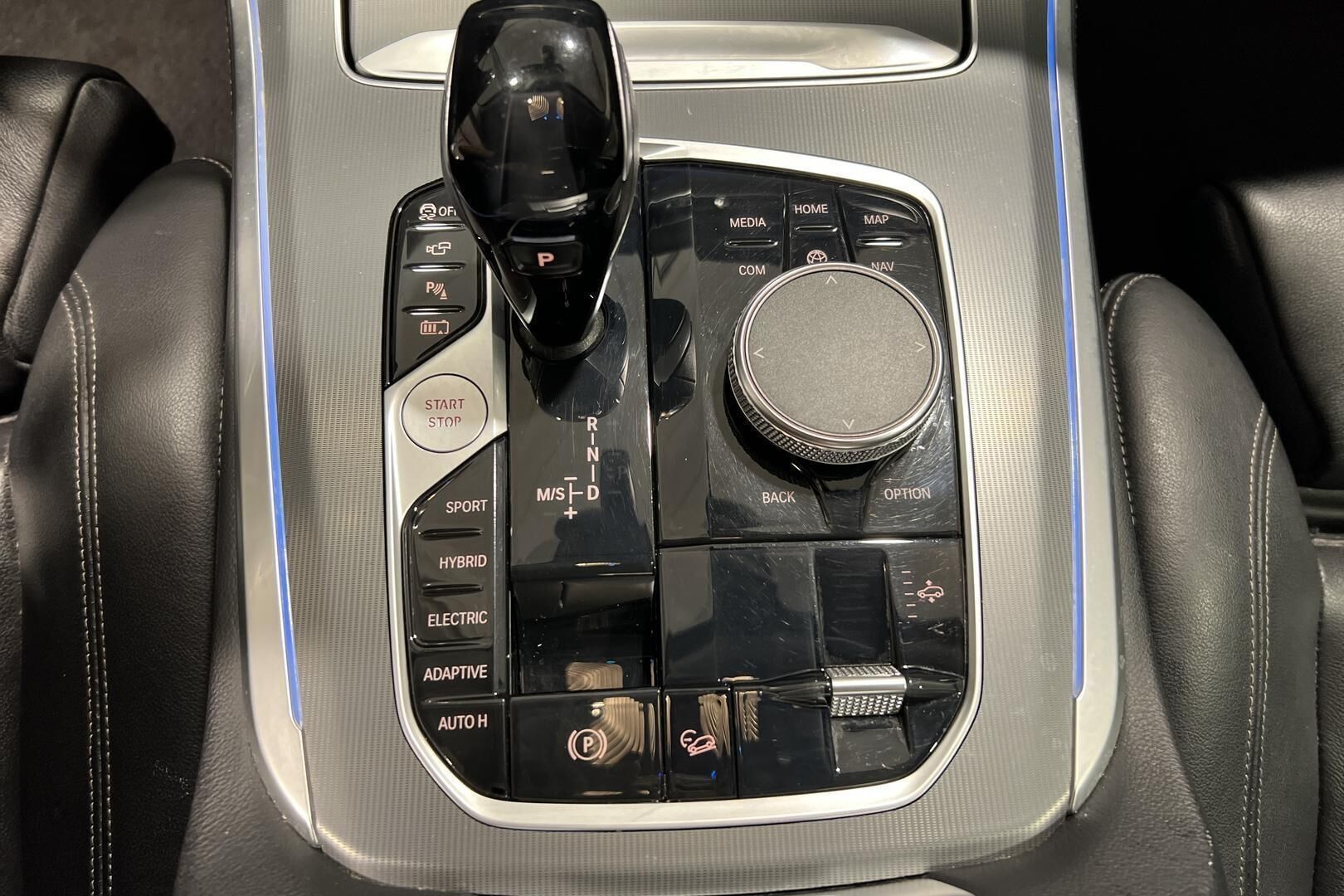 BMW X5 iso kuva 25