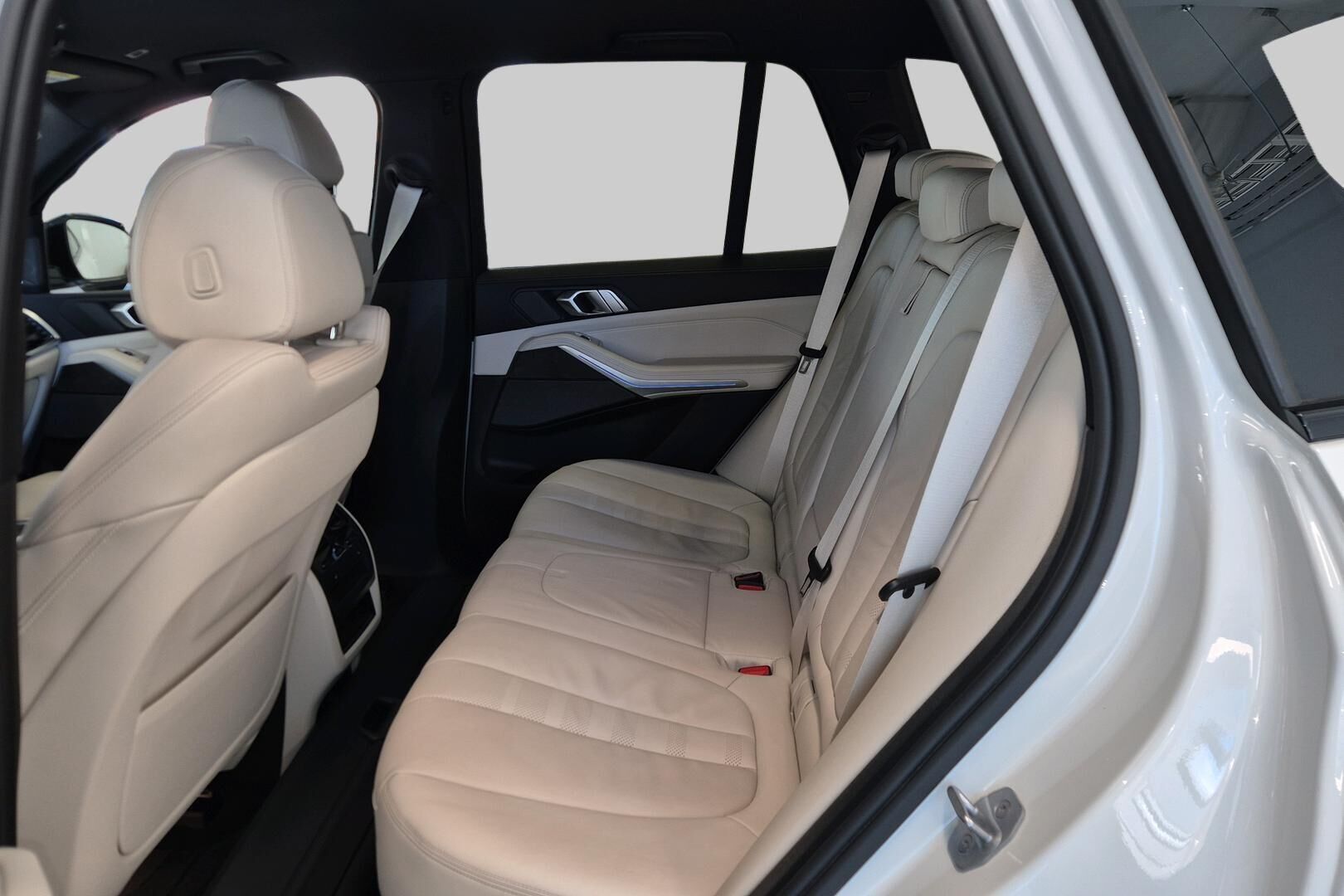 BMW X5 iso kuva 10