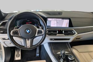 BMW X5 esikatselu 11