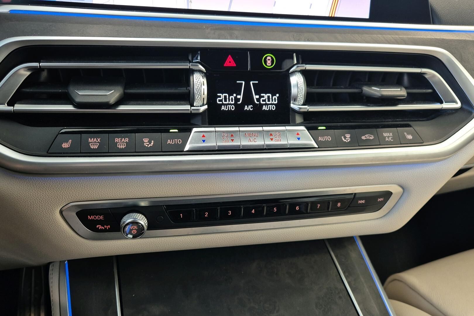 BMW X5 iso kuva 16