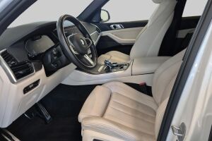 BMW X5 esikatselu 9