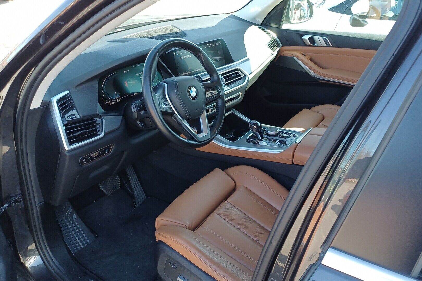 BMW X5 iso kuva 1