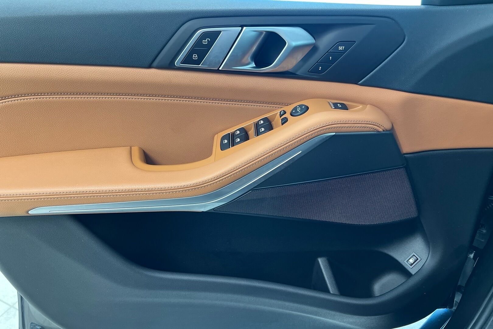 BMW X5 iso kuva 17
