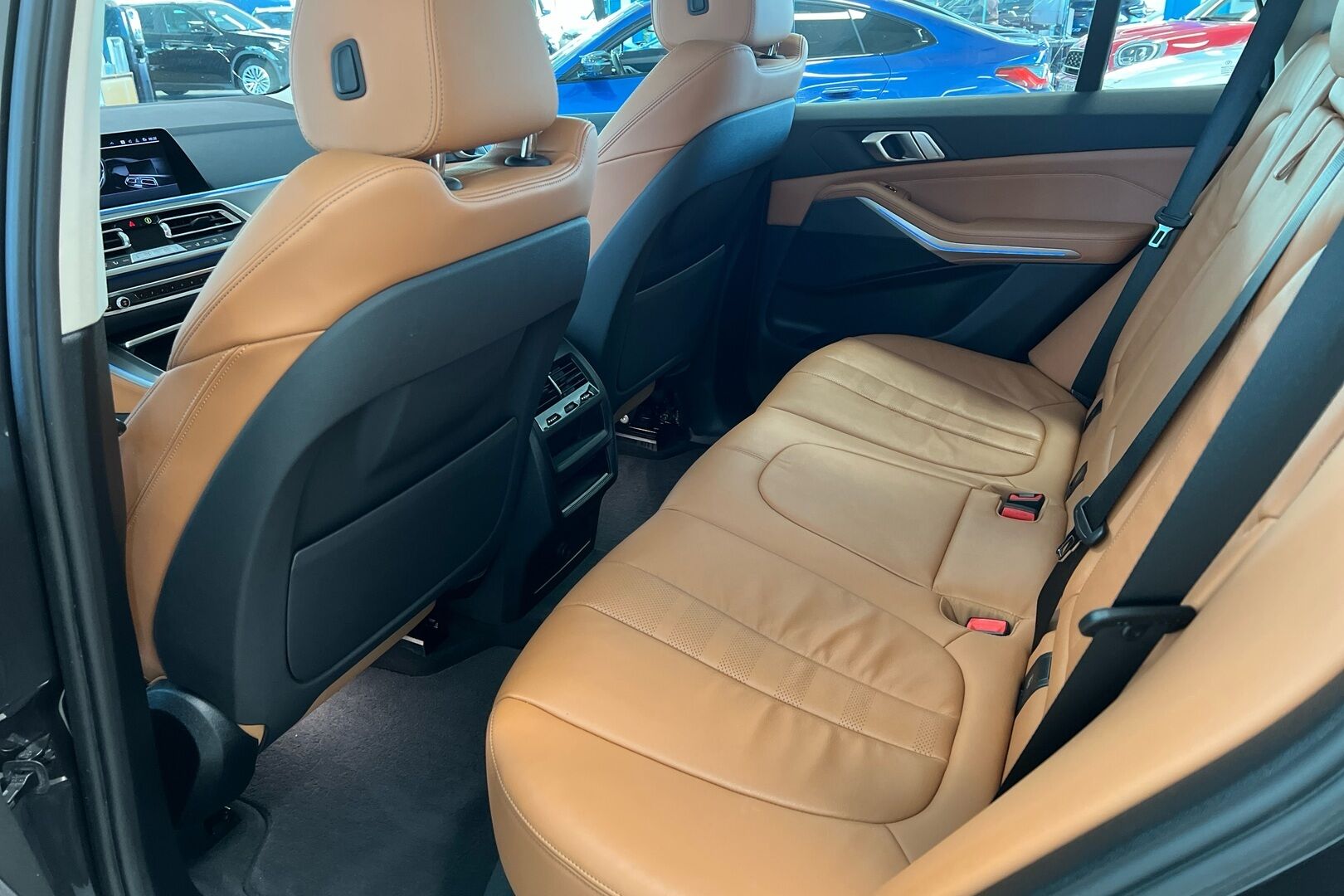 BMW X5 iso kuva 8