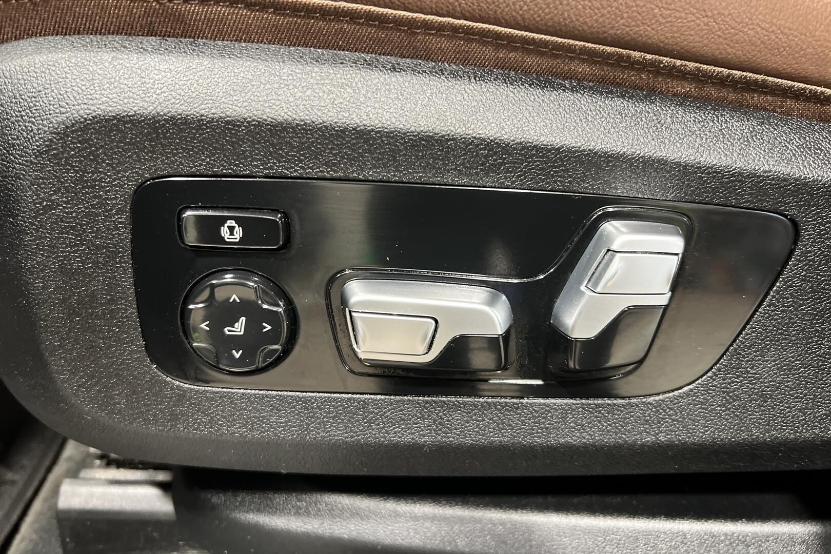 BMW X5 iso kuva 11