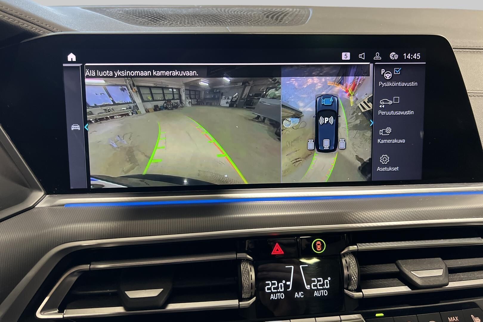 BMW X5 iso kuva 15
