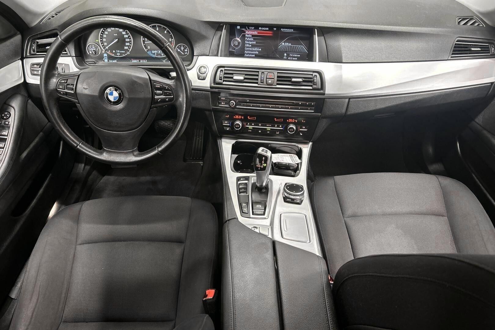 BMW 5-sarja iso kuva 10