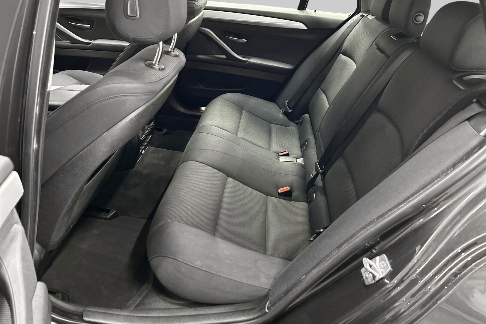 BMW 5-sarja iso kuva 10