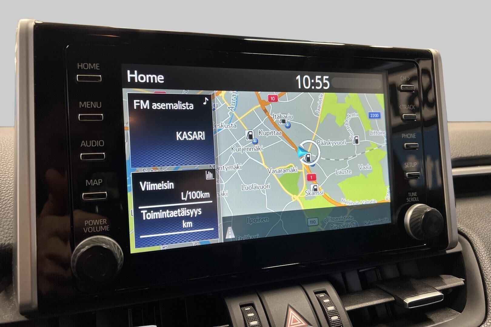 Toyota RAV4 iso kuva 15