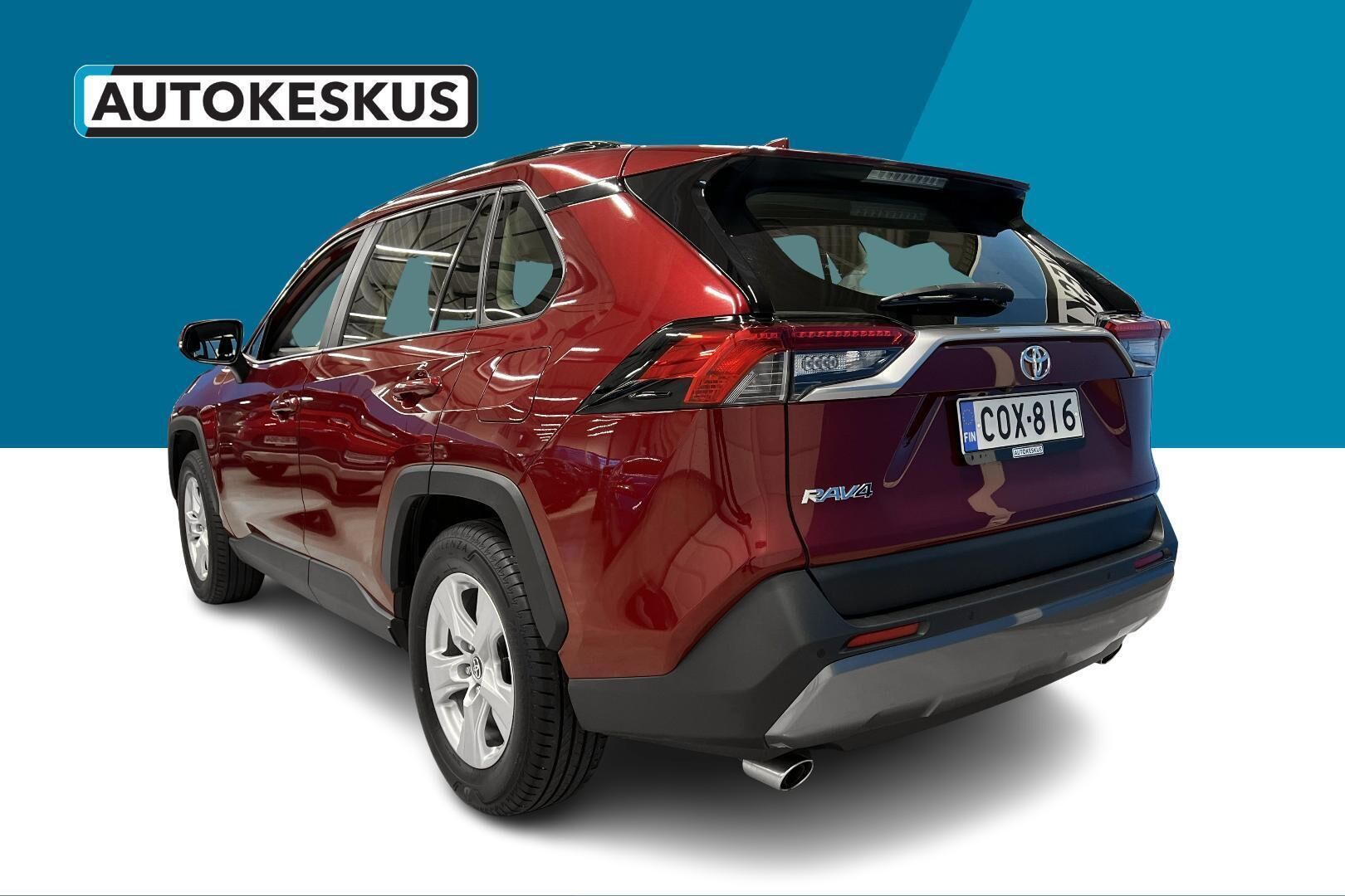 Toyota RAV4 iso kuva 6