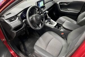 Toyota RAV4 esikatselu 21