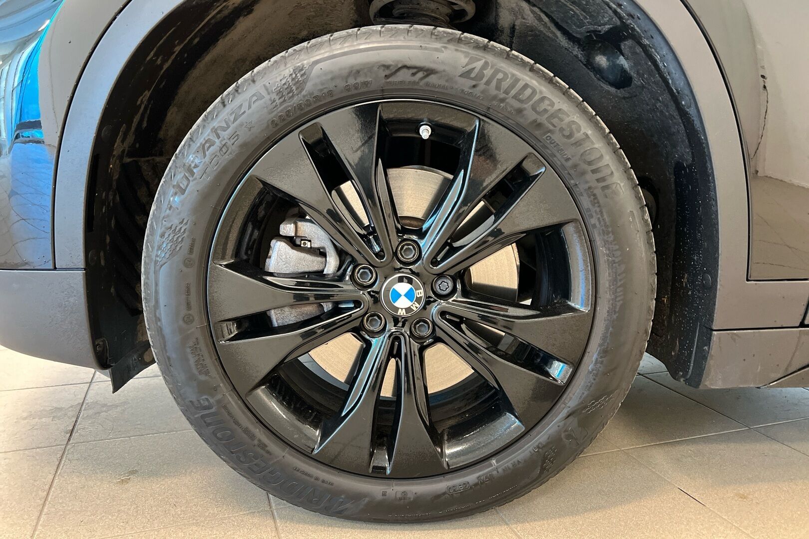 BMW X1 iso kuva 10