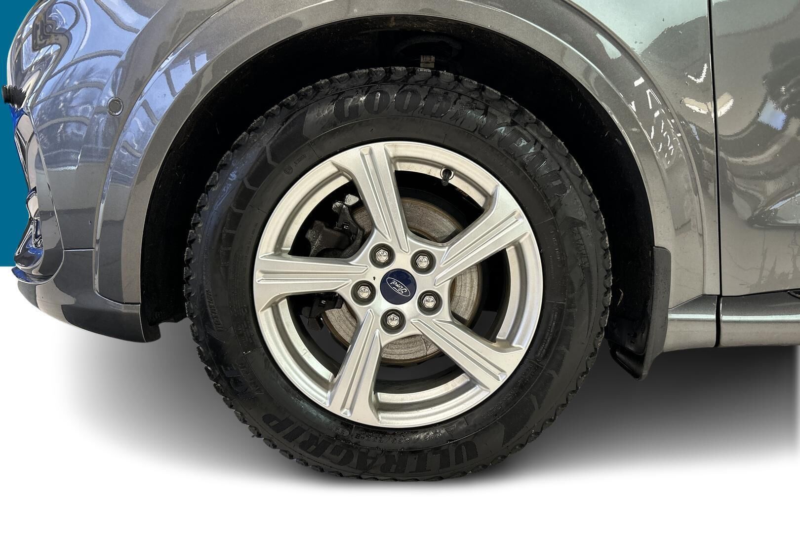 Ford Puma iso kuva 6