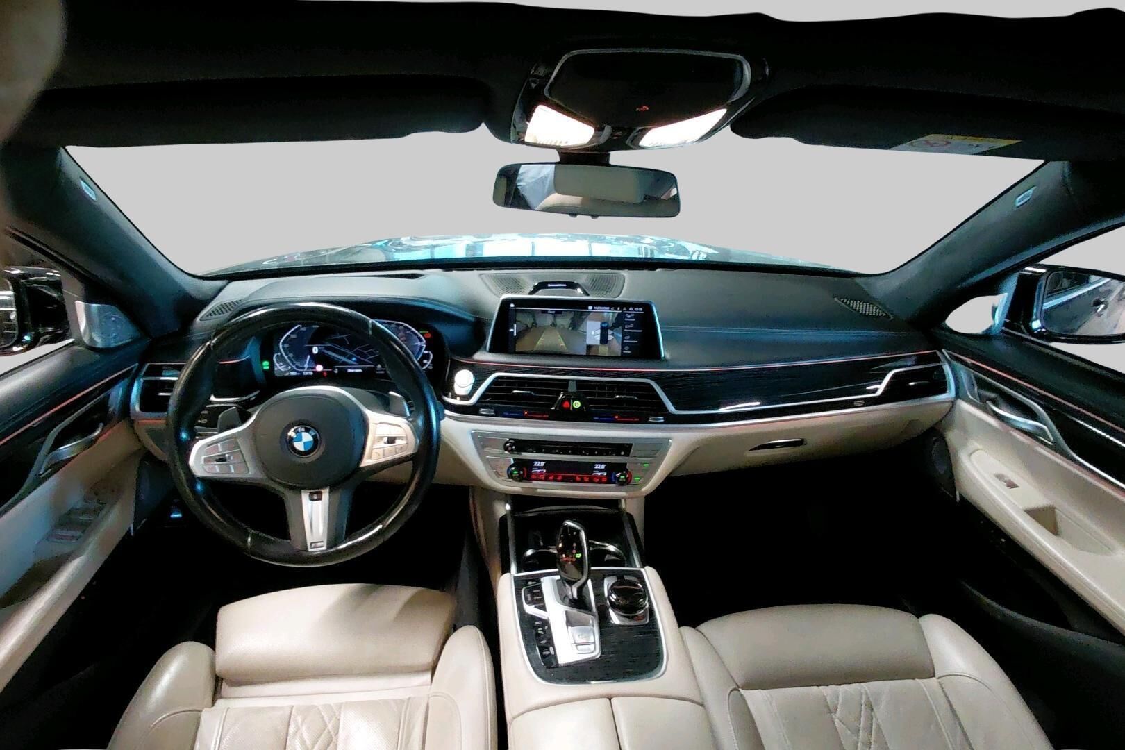 BMW 7-sarja iso kuva 1
