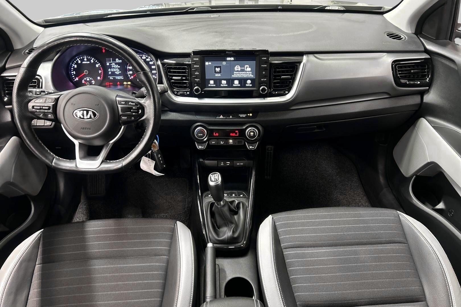 Kia Stonic iso kuva 11