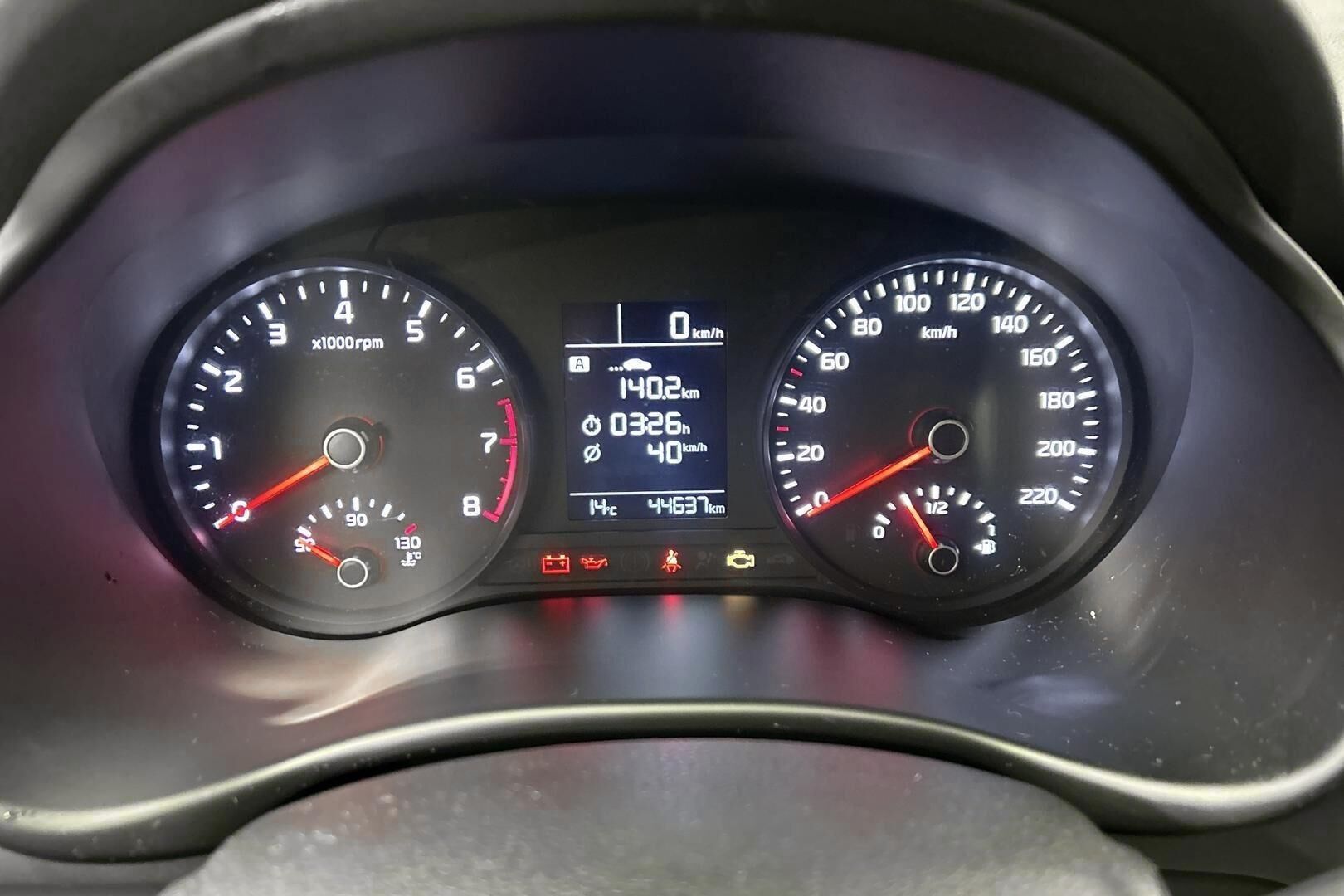 Kia Stonic iso kuva 14