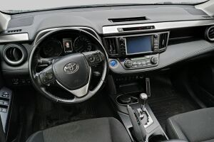 Toyota RAV4 esikatselu 1