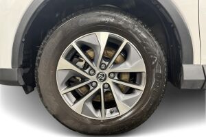 Toyota RAV4 esikatselu 11