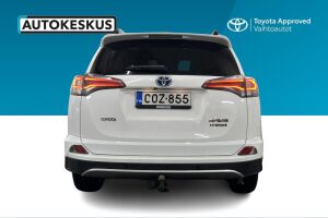 Toyota RAV4 esikatselu 5