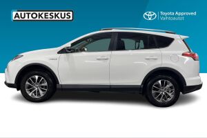 Toyota RAV4 esikatselu 6