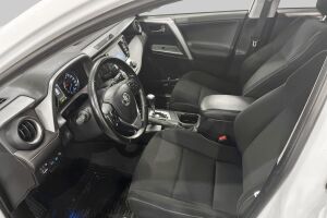 Toyota RAV4 esikatselu 7