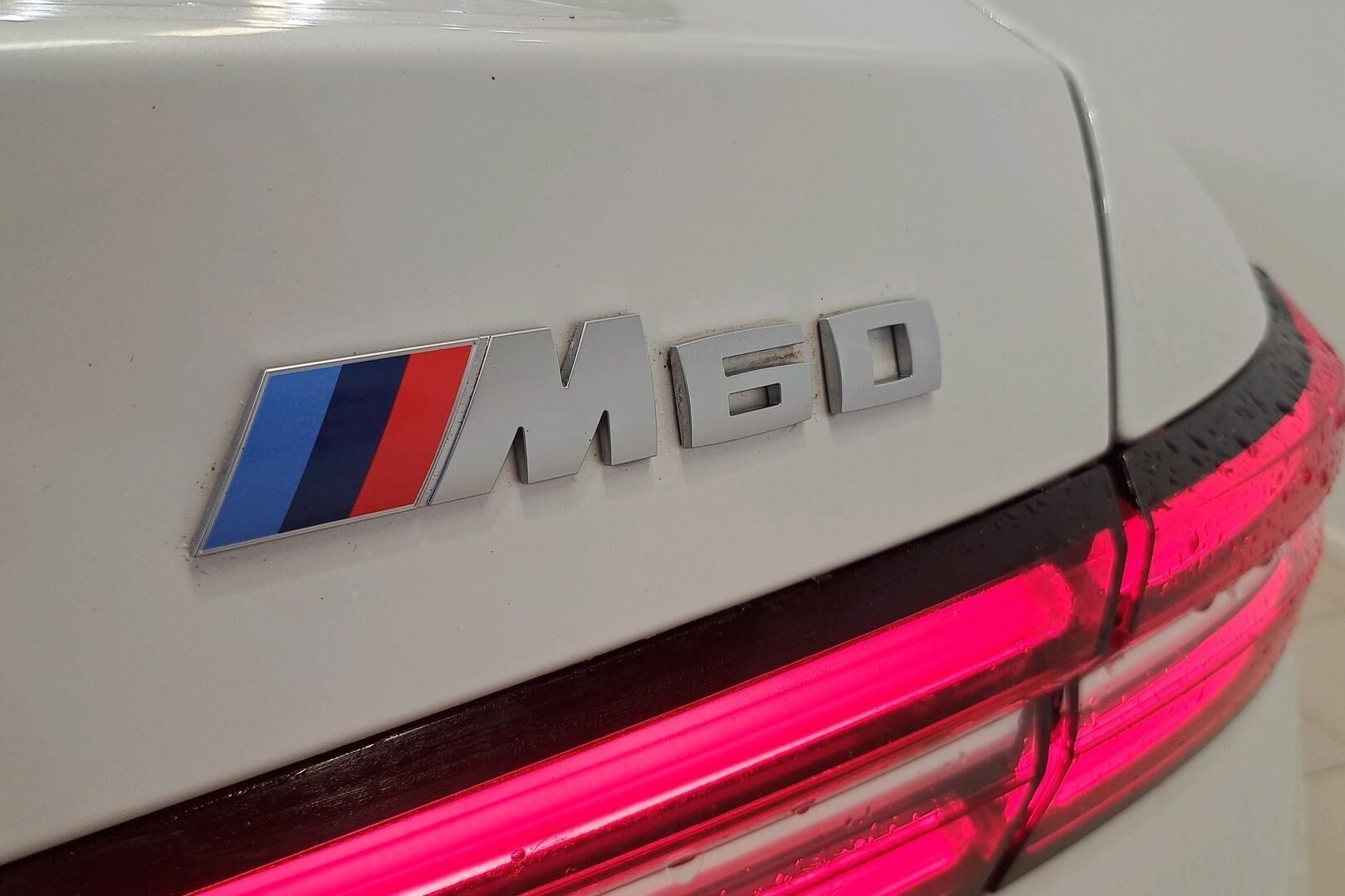 BMW I5 M60 iso kuva 1