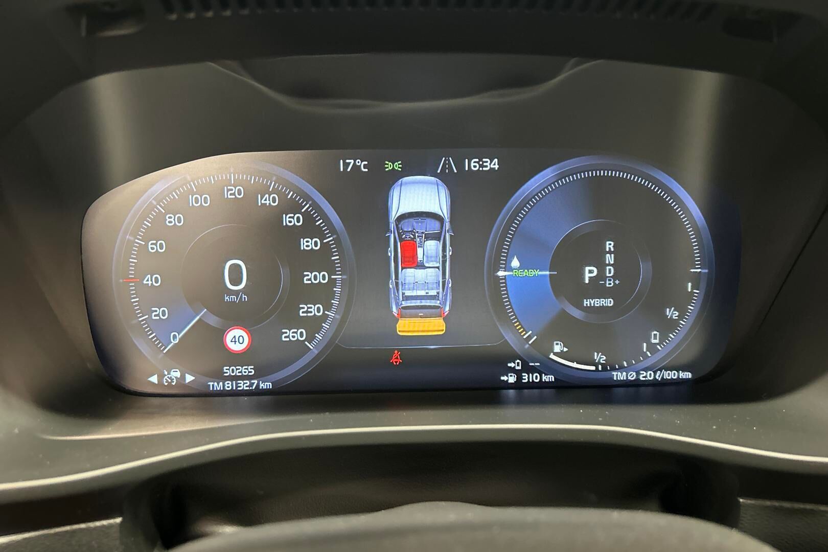 Volvo XC40 iso kuva 14