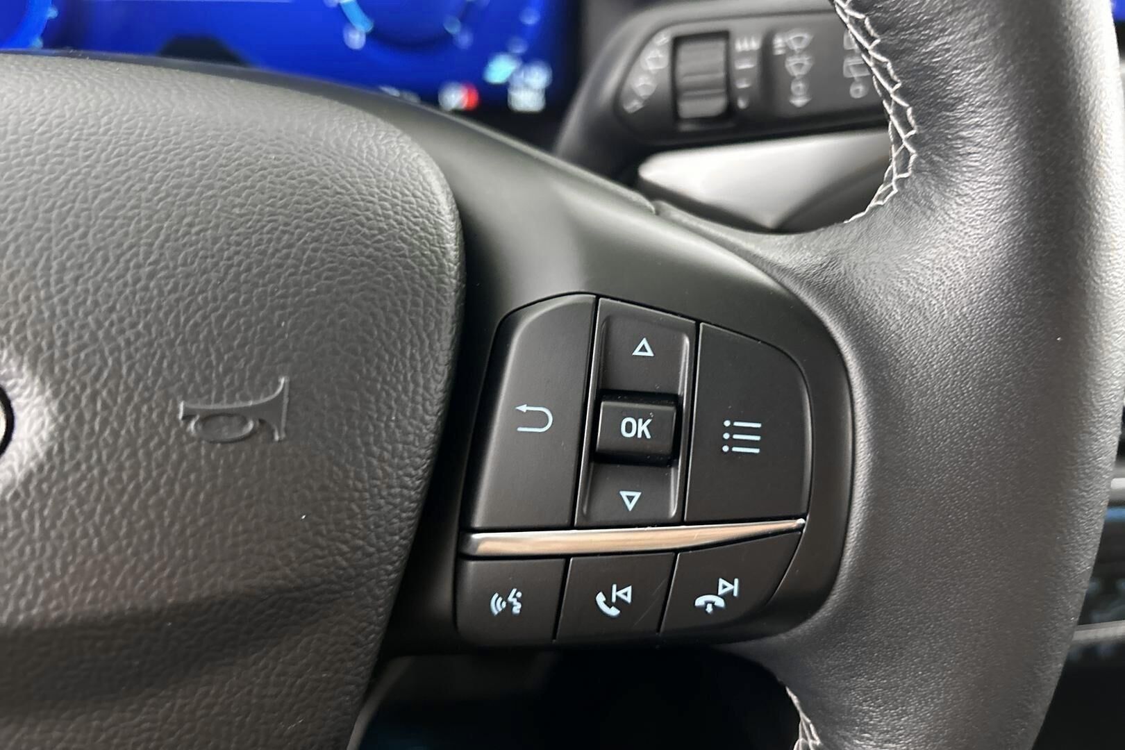 Ford Focus iso kuva 17