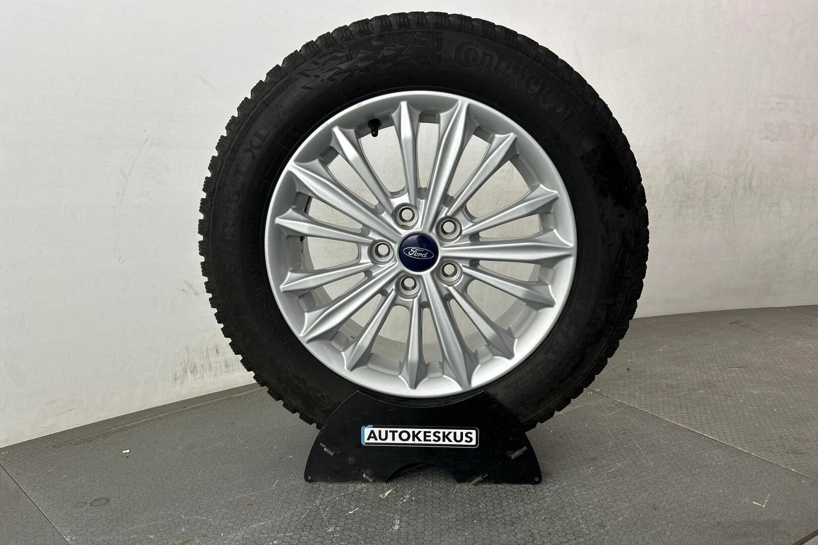 Ford Focus iso kuva 25