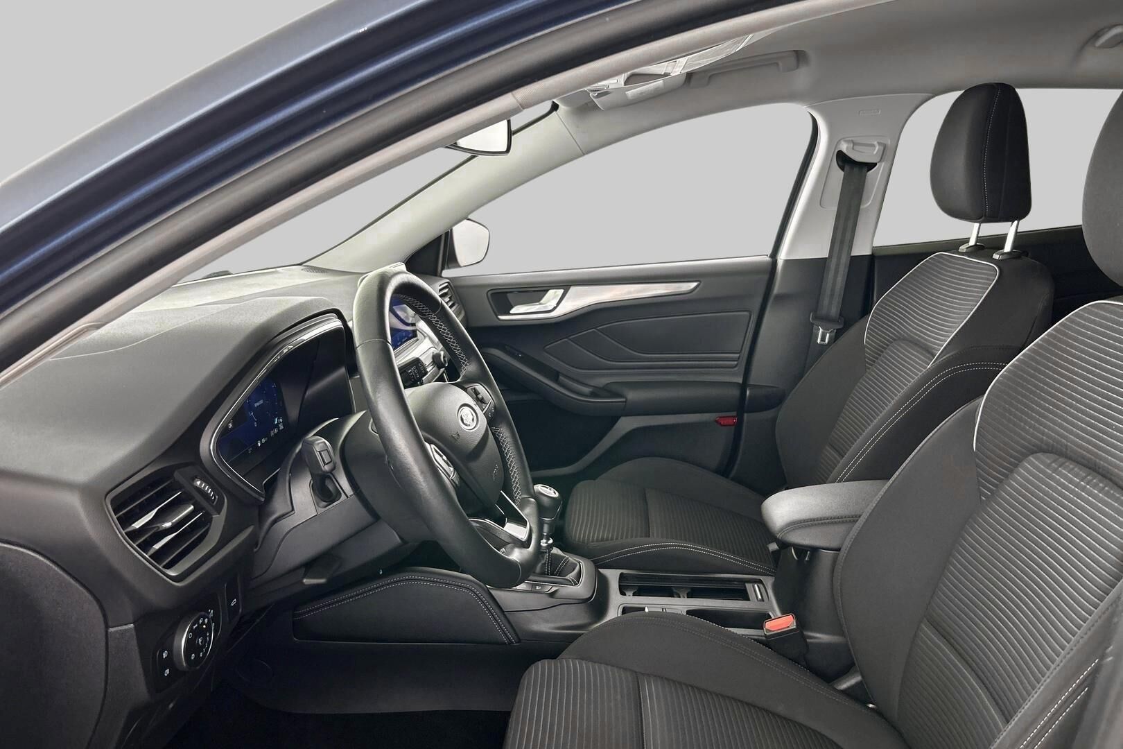 Ford Focus iso kuva 7