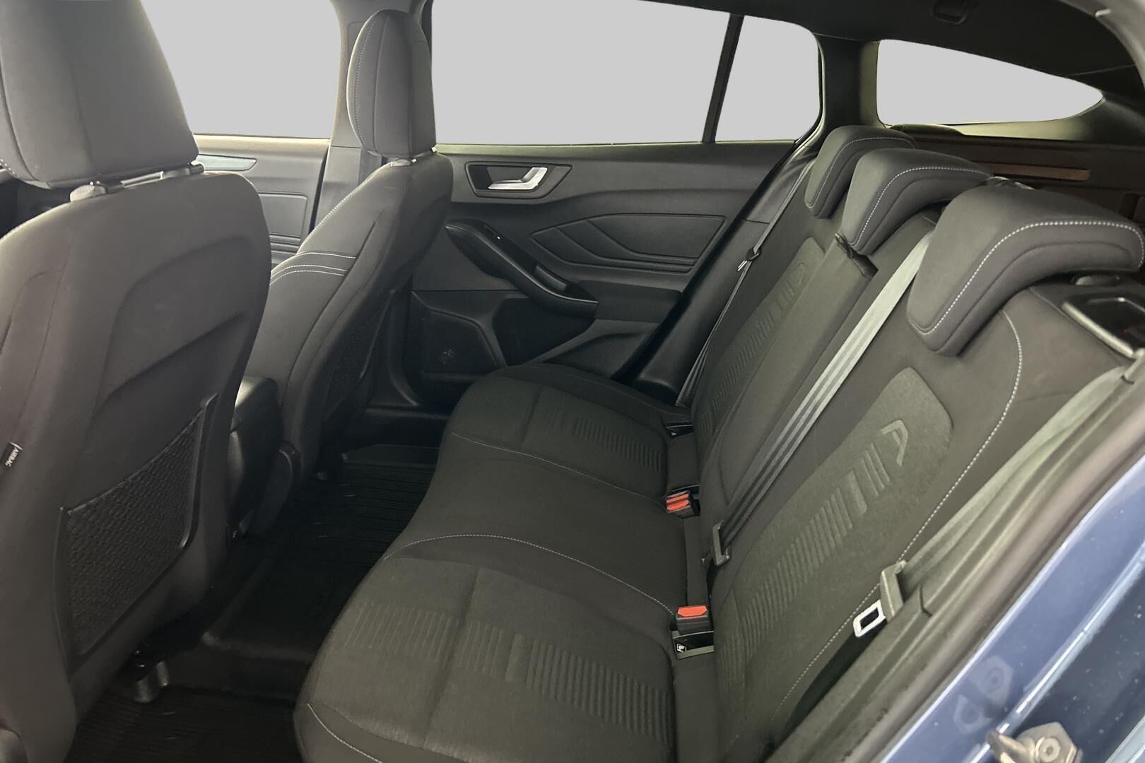 Ford Focus iso kuva 10